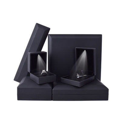 China manufacturing Wholesale high quality Led Jewellery box Packaging Necklace Bracelet Ring Jewelry Box Custom logo High End Black Plastic Led Jewelry Box with Light