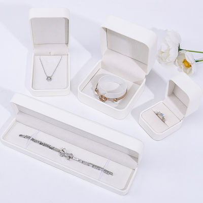 Buy Plain White PU Leather Jewelry Box , Leather Jewelry Case For Ring Pendant Bracelet online manufacture