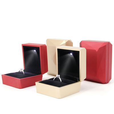 Custom Logo PU Plastic Jewelry Packaging Box with LED Light Hanhong Luxury Ring Box