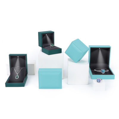 Customized Hanhong LED Light Jewelry Packaging Box for Necklace Bracelet and Earrings