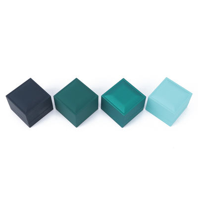 Customized Hanhong LED Light Jewelry Packaging Box for Necklace Bracelet and Earrings
