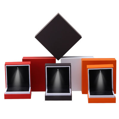 End Jewelry Packaging Box Baking Paint Craft White Edge LED Ring Jewelry Box 9*9*3.5cm