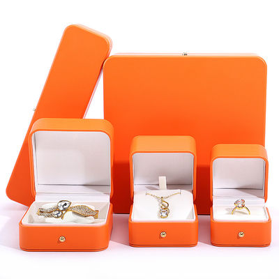 Buy Customized Leather and Velvet Travel Jewelry Organizer for Necklace Ring Earrings online manufacture