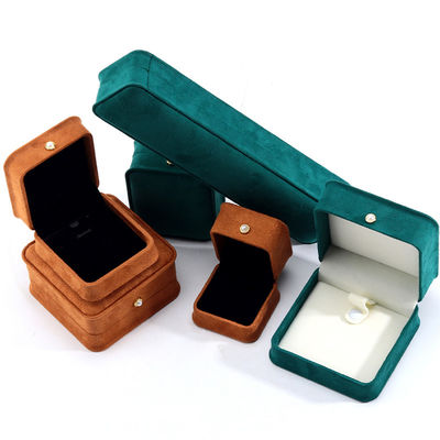 Custom Luxury Jewelry Packaging Box for Velvet Bracelet Earrings Necklace Pearl Lock