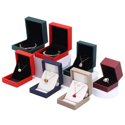Customer's Logo Hanhong Jewelry Packaging Box Luxury Leather Ring Necklace Jewelry Box