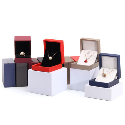 Customer's Logo Hanhong Jewelry Packaging Box Luxury Leather Ring Necklace Jewelry Box