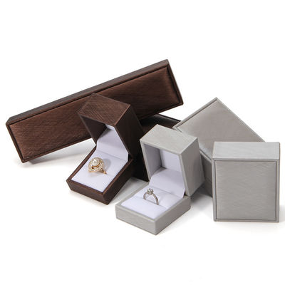 Custom Logo Printed Ring Box Hanhong 2022 Black Lining PU Leather Jewelry Package Set