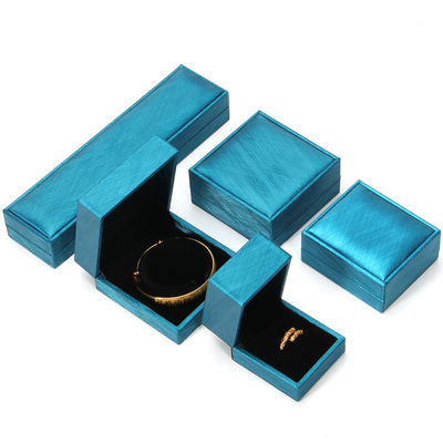 Custom Logo Printed Ring Box Hanhong 2022 Black Lining PU Leather Jewelry Package Set