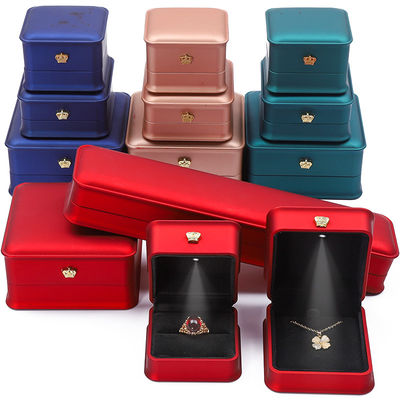 Golden Crown Led Light Jewellery Box For Necklace Bracelet Ring Earrings Packaging