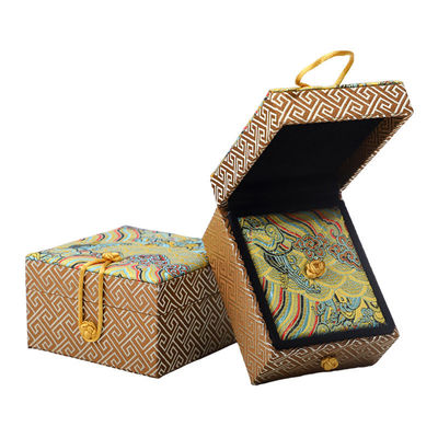 Gold Satin Jewelry Storage Box for Classical Necklace Pendant by Hanhong in Style