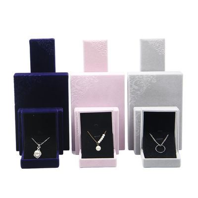 Velvet Material Hanhong Custom Embossed Red Jewelry Box for Necklace and Ring 6*6*4.6cm