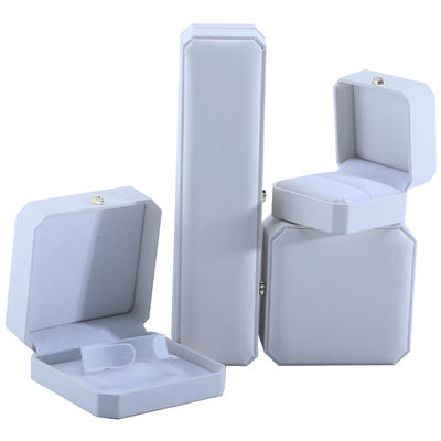 White PU Leather Jewelry Box for Hanhong Custom Crown Shape Jewelry Storage Function
