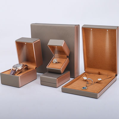 OEM PU Leather LED Jewelry Box , Handy Square Jewelry Luxury Packaging Box Set