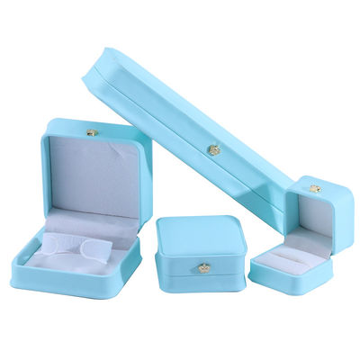 Jewelry Package in Cyan with Crown Design Hanhong Custom Logo Luxury PU Leather Suit Box