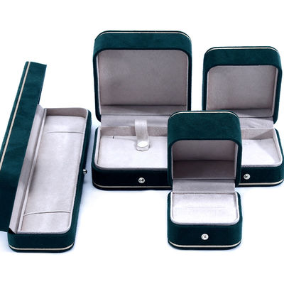 Buy Customized Size and Custom Logo Green Velvet Jewelry Box for Bracelet Necklace Ring online manufacture