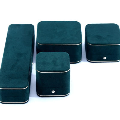Customized Size and Custom Logo Green Velvet Jewelry Box for Bracelet Necklace Ring