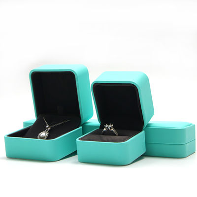 Customized Luxury PU Leather Jewelry Box Packaging Box with Competitive 6.5*6cm