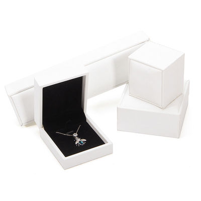 Buy Hanhong 2022 Jewelry Box Packaging Set PU Leather Jewelry Cassette with Logo Custom Printed Ring Box online manufacture