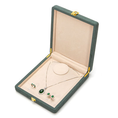 Buy Green Microfiber Leather Jewelry Storage Box for Pearl Necklace 20*23*5cm Hanhong Custom online manufacture