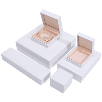 Custom 9x9x4cm Jewelry White Paper Box for Bracelet Earrings Necklace Ring Packaging
