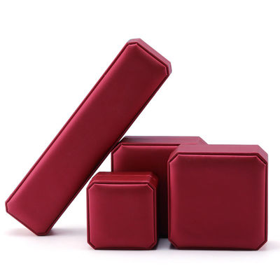 Custom Luxury Jewelry Packaging Box with Handmade Red Leather Exquisite Craftsmanship