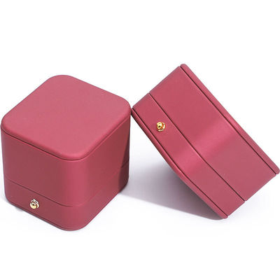 Wind Red Sleek PU Leather Jewelry Storage Packaging Box with Gold Button Ornament