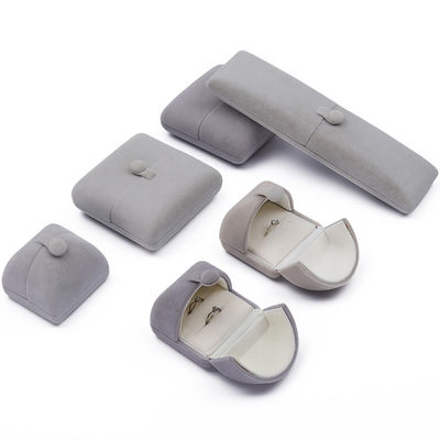 Grey Eye-Catching Clamshell-Shaped Velvet Jewelry Box Luxury Storage Packaging