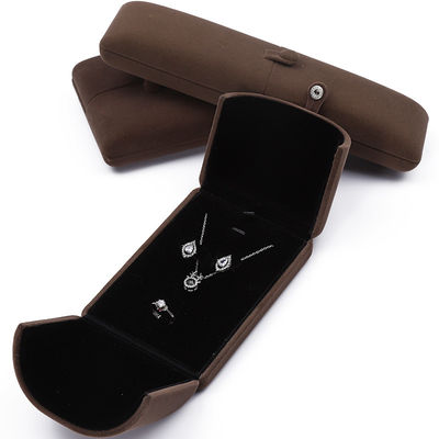 Clamshell Shaped Velvet Jewelry Organizer Box Luxury Storage Packaging Button Closure