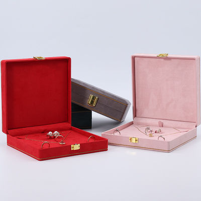 Soft Sleek Velvet Jewelry Box Organizer Gold Buckle Luxury Jewelry Case OEM
