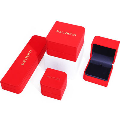 Red Arc Diamond-Shaped PU Leather Jewelry Box Velvet Lining for Luxury Packaging