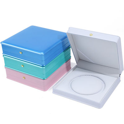 Buy Soft Touch Macaron Color Plastic Pearl Necklace Storage Box Jewelry Packaging online manufacture