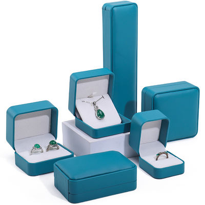 Buy Peacock Green Eye-Catching Faux Leather Jewelry Packaging Box Set Luxury Case online manufacture