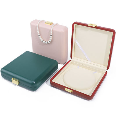 Buy Sumptuous Durable PU Leather Pearl Necklace Packaging Case Large Jewelry Box online manufacture