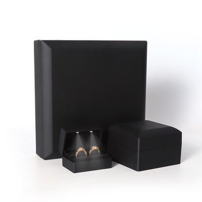China manufacturing Wholesale high quality Led Jewellery box Packaging Necklace Bracelet Ring Jewelry Box Custom logo High End Black Plastic Led Jewelry Box with Light