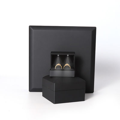 China manufacturing Wholesale high quality Led Jewellery box Packaging Necklace Bracelet Ring Jewelry Box Custom logo High End Black Plastic Led Jewelry Box with Light
