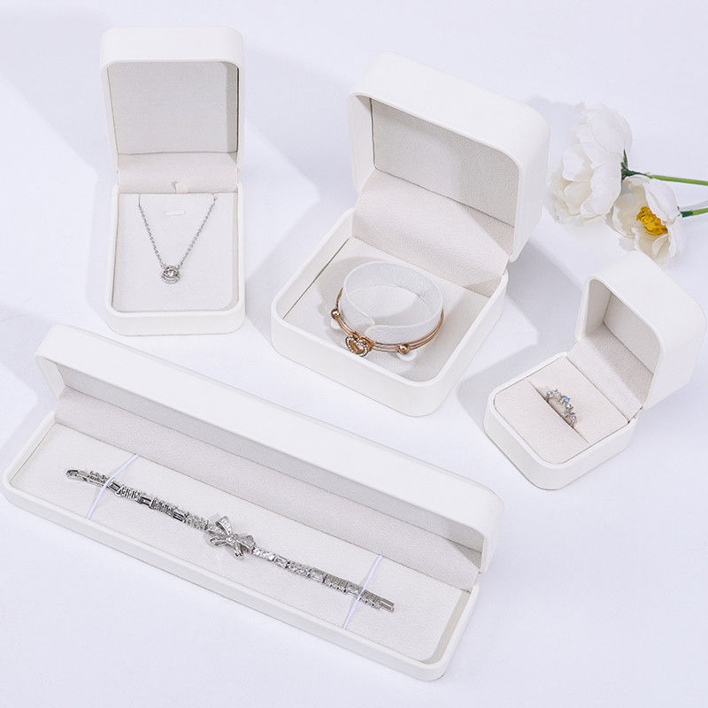 Plain White PU Leather Jewelry Box , Leather Jewelry Case For Ring Pendant Bracelet